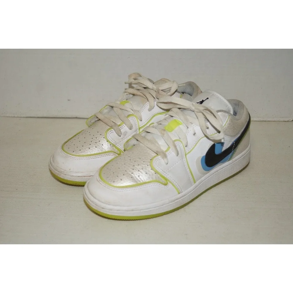 Nike Air Jordan 1 Low SE DV1324-117 Size 6.5Y